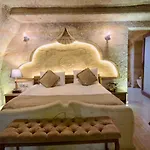 Hotel Rock Cave *