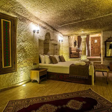 Ada Cave גורמה
