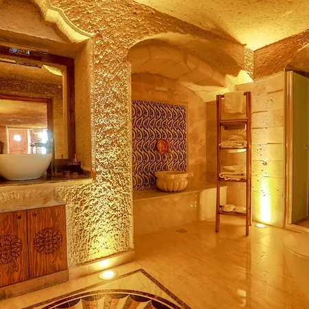 Rock Cave Hotel *