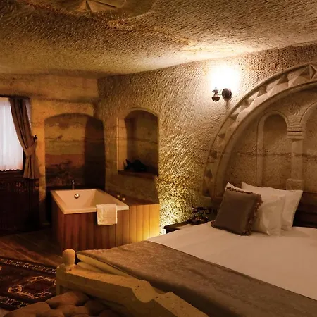 Ada Cave מלון