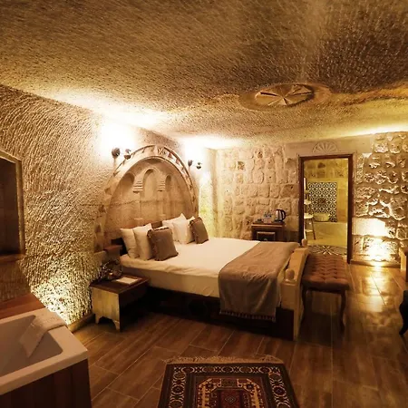 Ada Cave מלון