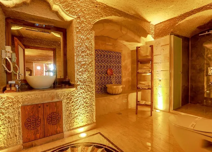 Ada Cave Szálloda *